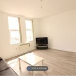 Rent 2 bedroom flat in West Midlands