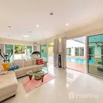 Rent 4 bedroom house of 652 m² in Phuket