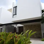 Rent 3 bedroom house of 200 m² in Mérida