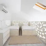 Rent 2 bedroom apartment of 92 m² in Omiš