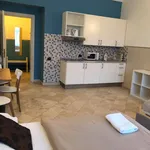 Rent 1 bedroom apartment of 35 m² in Prague