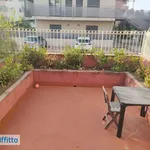 Bilocale arredato con terrazzo Centro