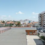 Rent 4 bedroom apartment in Lisbon