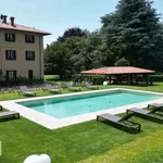 Appartamento arredato con piscina San Fermo Della Battaglia