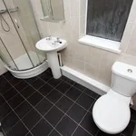 Rent 4 bedroom apartment in West Midlands