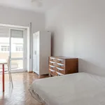 Rent 7 bedroom apartment in Lisbon