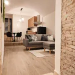 Rent 6 bedroom apartment of 101 m² in Cagliari