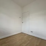 Rent 3 bedroom house in Salford