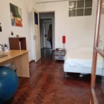 Rent a room of 75 m² in Lisbon