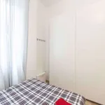 Rent a room in milan