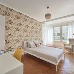 Rent a room in lisbon