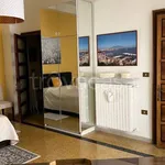 Rent 2 bedroom apartment of 65 m² in Napoli