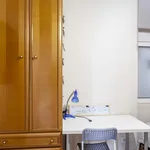 Rent 4 bedroom apartment in Valencia