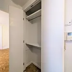 Rent 2 bedroom apartment in Manhattan