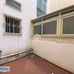 Affitto 3 camera appartamento di 100 m² in Palermo