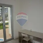 Affitto 3 camera appartamento di 130 m² in Bari