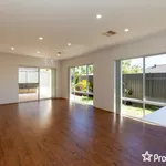 Rent 4 bedroom house in  Baldivis WA 6171                        