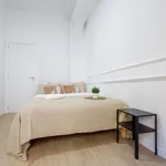 Rent a room of 80 m² in valencia