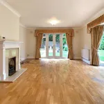 Rent 5 bedroom house in South East England