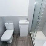 Rent 6 bedroom house in Leeds