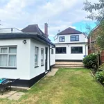 Rent 3 bedroom house in Woking