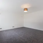 Rent 3 bedroom flat in Wales