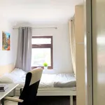 Rent a room in West Midlands