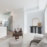 Maison de 1496 m² avec 8 chambre(s) en location à Toronto