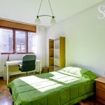 Alquilo 3 dormitorio apartamento de 105 m² en Oviedo