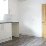 Rent 2 bedroom apartment of 60 m² in Hull