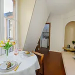 Appartement de 237 m² avec 1 chambre(s) en location à Paris