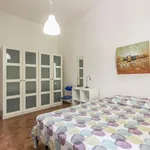 Rent 3 bedroom apartment in Bologna