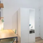 Rent a room of 85 m² in madrid