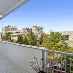 Rent 4 bedroom house in Robina