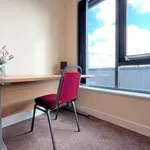 Rent 3 bedroom apartment in Yorkshire And The Humber