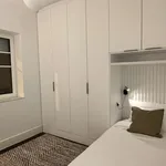 Rent a room in lisbon