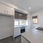 Rent 4 bedroom house in Thornhill Park