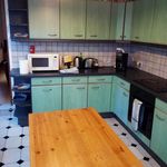 Rent 5 bedroom flat in Wales