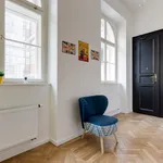 Rent 4 bedroom apartment in Prague