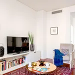 Alquilo 3 dormitorio apartamento de 180 m² en Sevilla