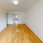 3 bedroom apartment of 592 sq. ft in Montreal