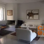 Rent 3 bedroom apartment of 300 m² in Vouliagmeni Municipal Unit