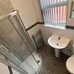 Rent 4 bedroom flat in West Midlands