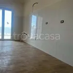 Rent 4 bedroom apartment of 100 m² in Volla