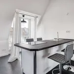 Rent 2 bedroom apartment of 77 m² in Berlin