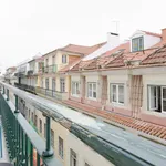 Rent 4 bedroom house in Lisbon