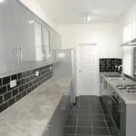 Rent 5 bedroom house in West Midlands