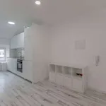 Rent 3 bedroom apartment in lisbon