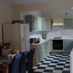 Rent 6 bedroom house in East Midlands