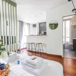 Rent 1 bedroom apartment of 31 m² in Paris